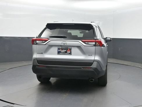 Used 2021 Toyota RAV4 XLE FWD image 28