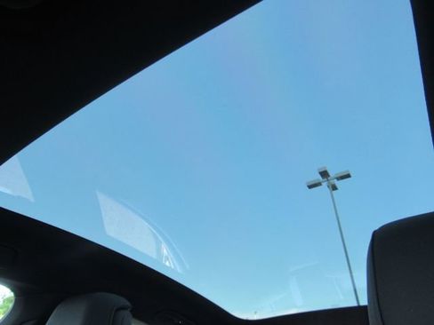 Used 2023 Audi e-tron GT Premium Plus w/ Performance Package image 7