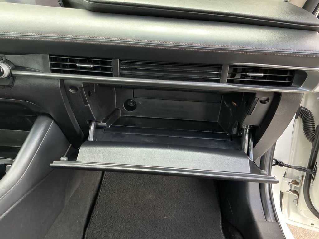 Used 2021 MAZDA MAZDA3 s FWD image 36