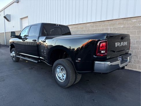 New 2026 RAM 3500 Tradesman AWD/4WD image 6