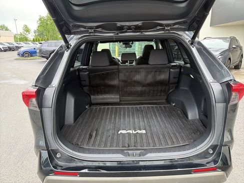 Used 2022 Toyota RAV4 SE w/ Convenience Package AWD/4WD image 15