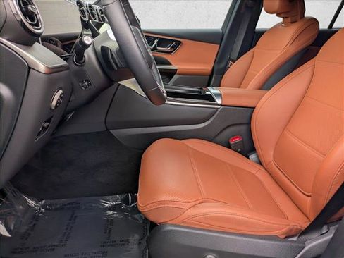 Certified 2025 Mercedes-Benz GLC 300 image 19