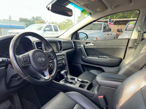 Used 2017 Kia Sportage EX FWD image 9