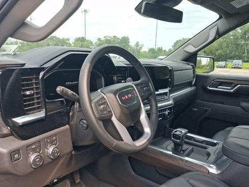 Used 2026 GMC Sierra 1500 SLT w/ SLT Premium Package AWD/4WD image 8