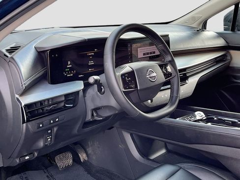 Used 2025 Nissan Murano SL image 9