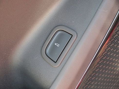New 2026 GMC Acadia AT4 w/ Luxury Package AWD/4WD image 43