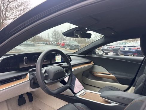 Used 2024 Lucid Air Touring image 15