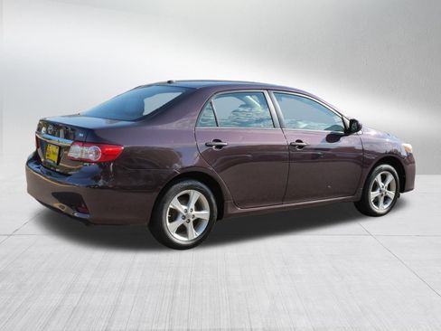 Used 2013 Toyota Corolla LE Special Edition FWD image 7