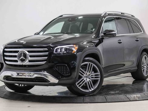 Used 2025 Mercedes-Benz GLS 450 4MATIC image 1