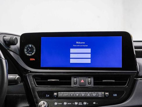 Used 2024 Lexus ES 300h w/ Premium Package FWD image 14