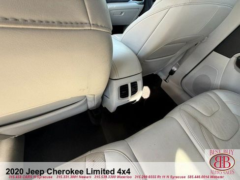 Used 2020 Jeep Cherokee Limited AWD/4WD image 13