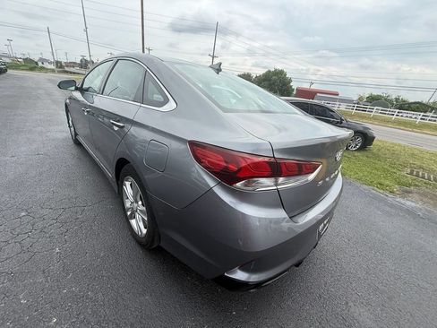 Used 2018 Hyundai Sonata Sport w/ Cargo Package FWD image 6