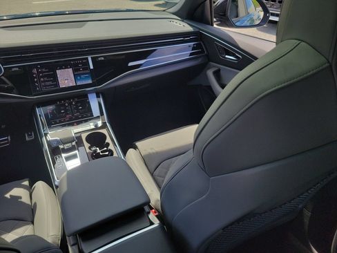 New 2026 Audi SQ8 Premium Plus AWD/4WD image 23
