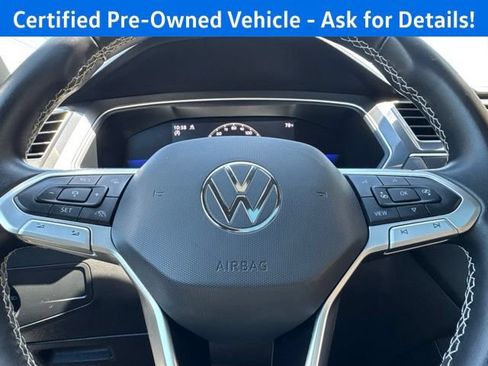 Certified 2023 Volkswagen Tiguan SE w/ Panoramic Sunroof Package AWD/4WD image 18