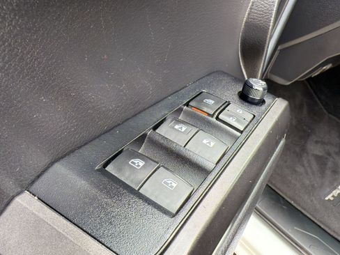 Used 2023 Toyota Tacoma TRD Sport AWD/4WD image 12