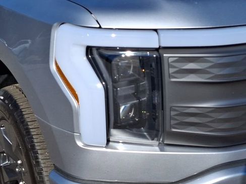 Used 2022 Ford F150 Lightning Lariat w/ Tow Technology Package image 11