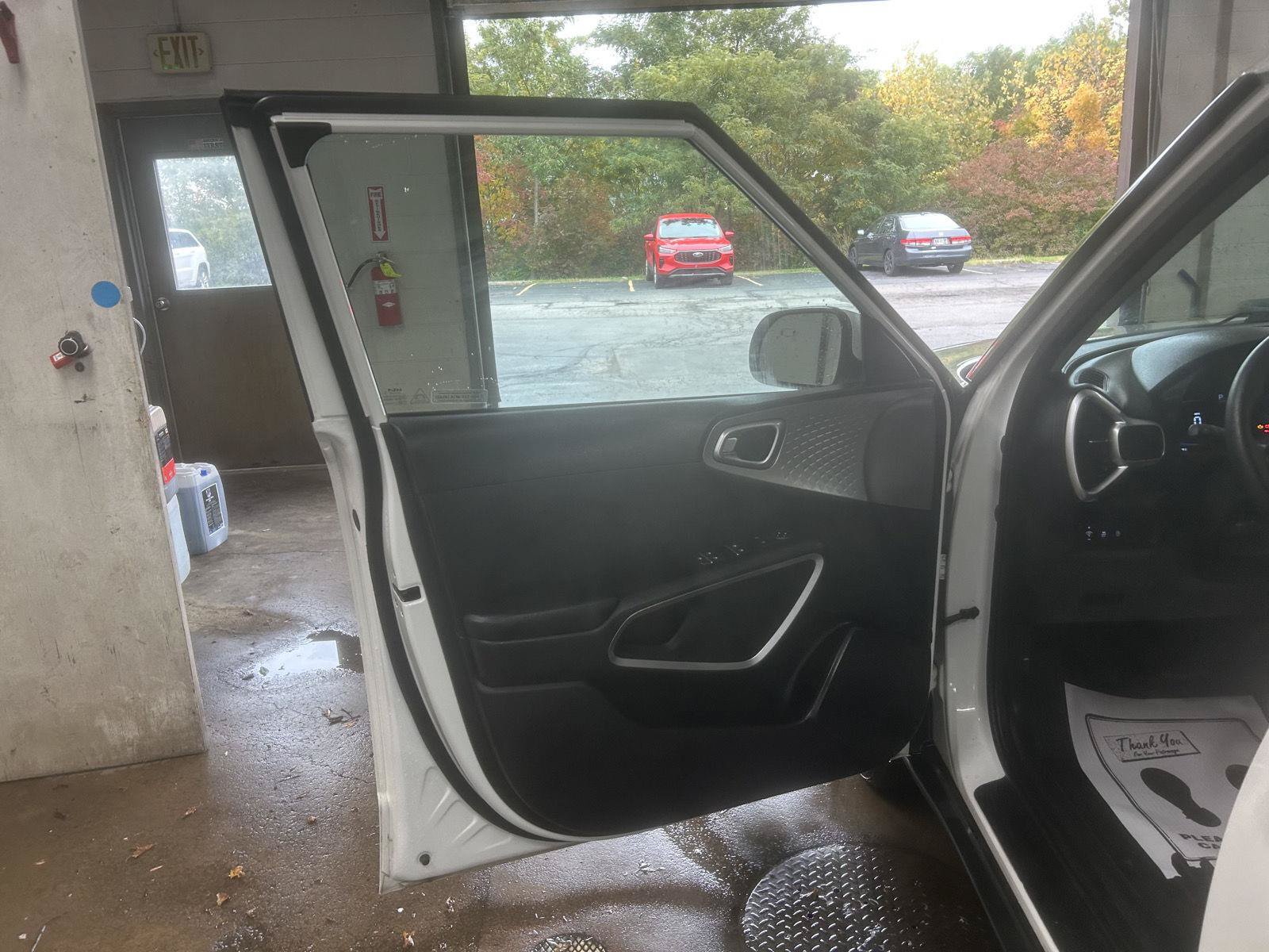 Used 2024 Kia Soul LX w/ Option Group 015 FWD image 9