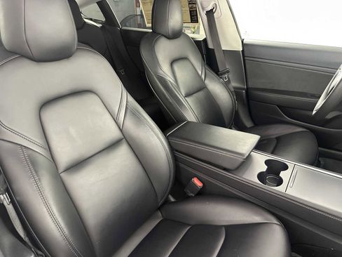 Used 2021 Tesla Model 3 Standard Range Plus image 34