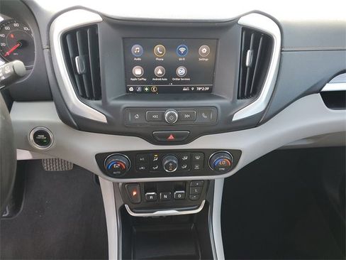 Used 2020 GMC Terrain SLE w/ Driver Convenience Package image 15