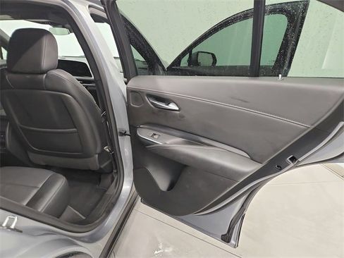 Used 2024 Cadillac XT4 Premium Luxury image 30