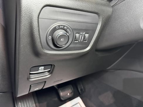 Used 2022 Jeep Grand Cherokee Trailhawk w/ Luxury Tech Group III AWD/4WD image 30