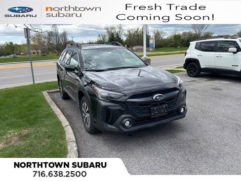 Used 2025 Subaru Outback Premium AWD/4WD image 1