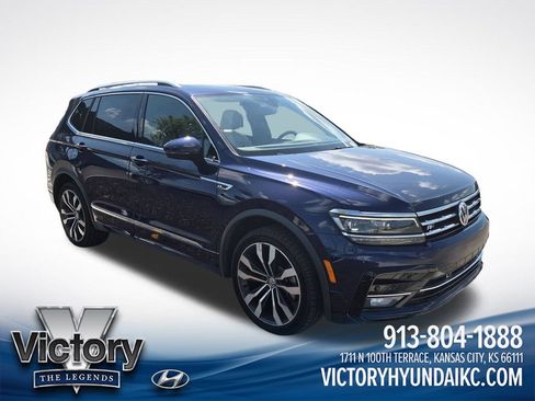 Used 2021 Volkswagen Tiguan SEL Premium R-Line w/ 3rd Row Seat Package AWD/4WD image 7