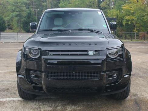 Used 2025 Land Rover Defender 110 V8 image 8