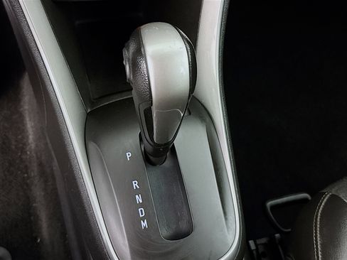 Used 2017 Chevrolet Trax LT w/ LT Convenience Package image 19