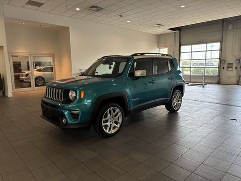 Used 2021 Jeep Renegade Latitude AWD/4WD image 2