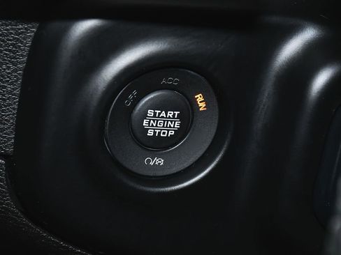 Used 2019 Jeep Wrangler Unlimited Sport S AWD/4WD image 20