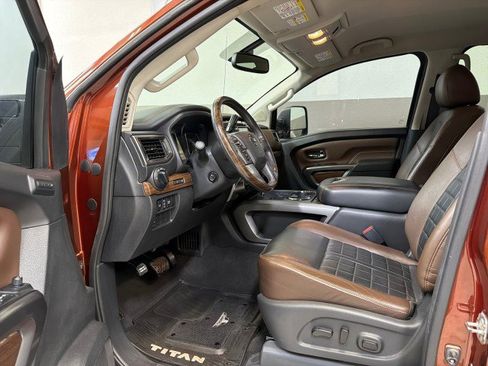 Used 2018 Nissan Titan Platinum Reserve w/ Platinum Utility Package image 11