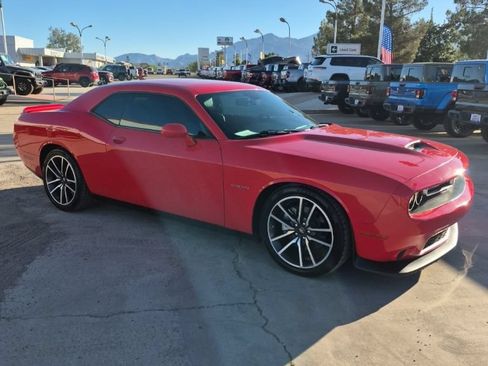 Used 2022 Dodge Challenger R/T w/ Plus Package RWD image 3