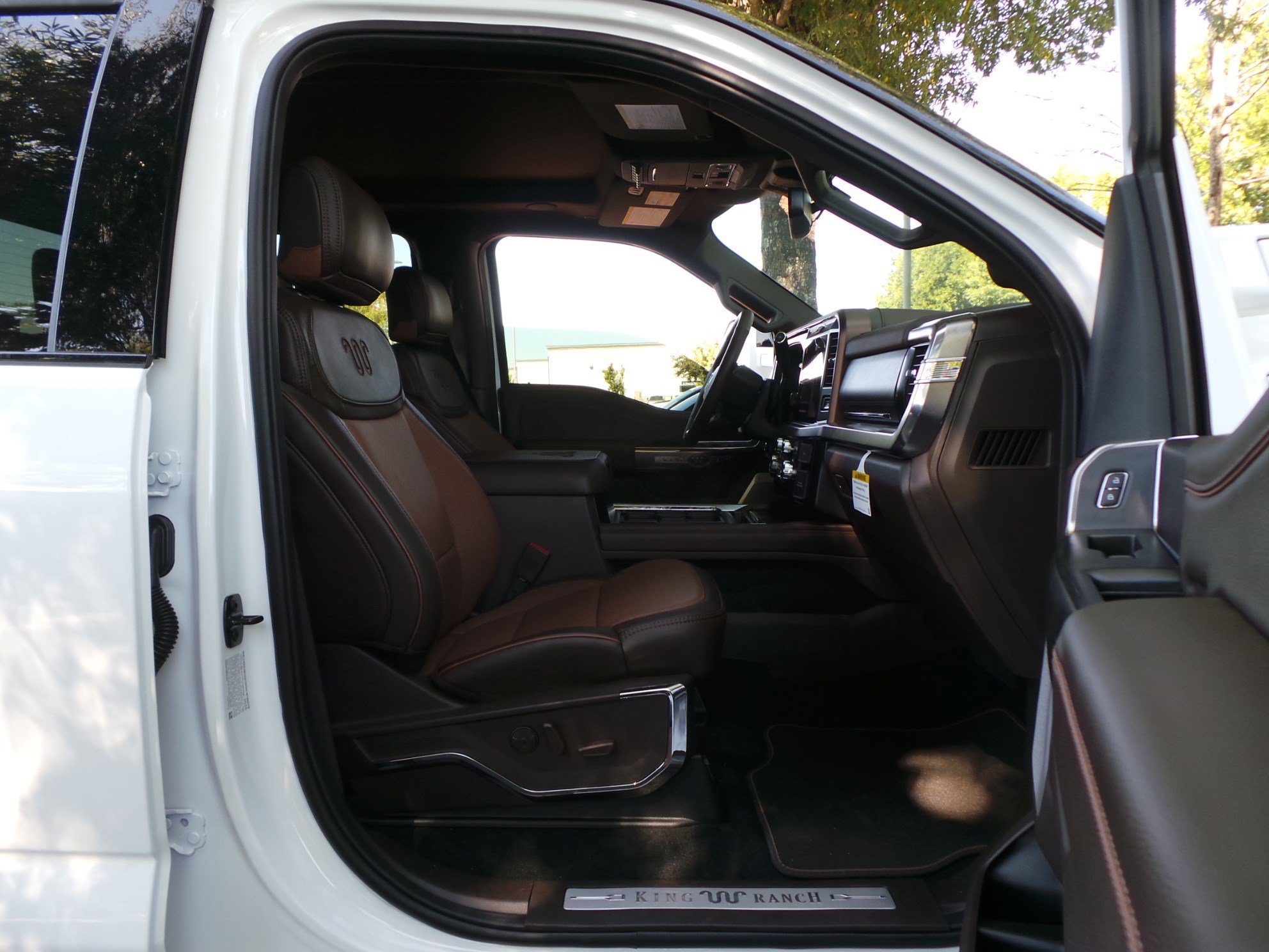 Used 2027 Ford F450 King Ranch w/ Chrome Package AWD/4WD image 49