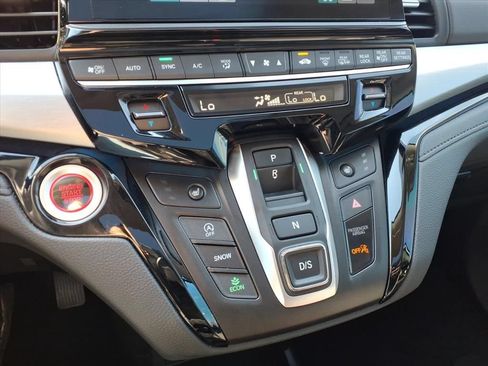 Used 2025 Honda Odyssey Touring image 27