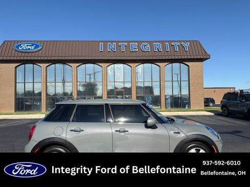 Used 2020 MINI Cooper 4-Door Hardtop FWD image 1