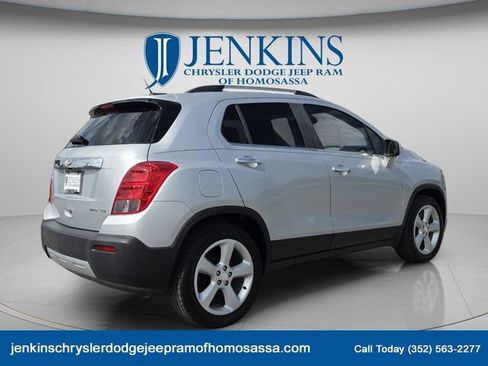 Used 2016 Chevrolet Trax LTZ FWD image 3