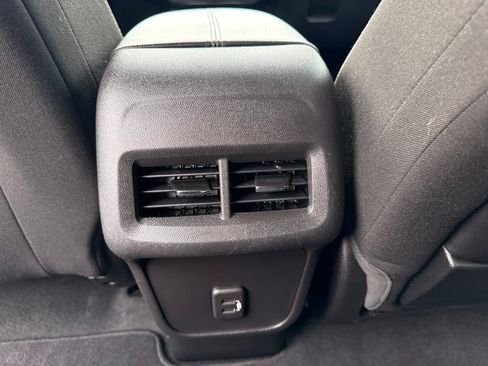 Used 2024 GMC Terrain SLE w/ Driver Convenience Package AWD/4WD image 19