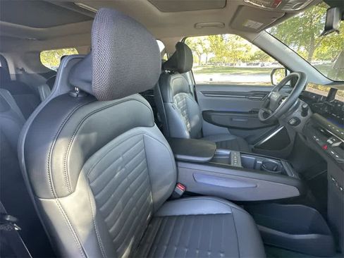 New 2026 Kia EV9 Land image 27