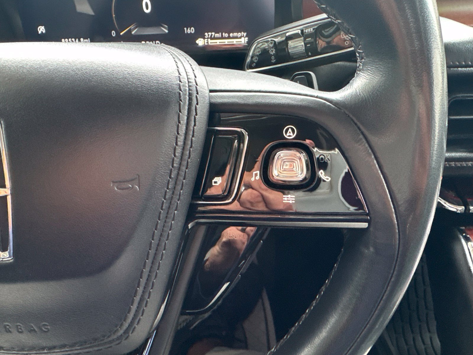 Used 2021 Lincoln Aviator Reserve AWD/4WD image 26