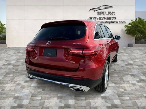 Used 2018 Mercedes-Benz GLC 300 4MATIC w/ Premium Package image 6