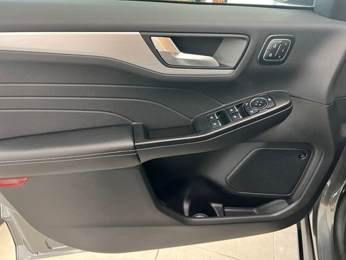 New 2026 Ford Escape PHEV w/ PHEV Premium Package image 40