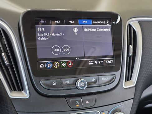 Used 2024 Chevrolet Malibu LT FWD image 13