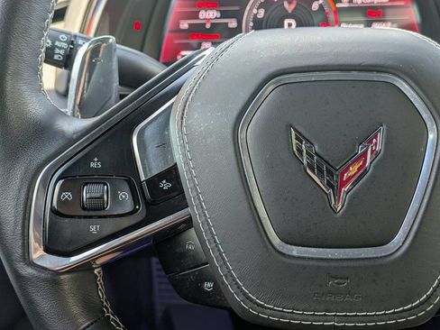 Used 2025 Chevrolet Corvette Stingray Preferred Cpe w/ Z51 Performance Package RWD image 14