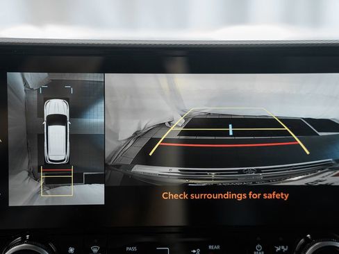 New 2026 Toyota Highlander Platinum AWD/4WD image 48
