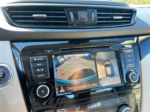 Certified 2022 Nissan Rogue Sport SL w/ Premium Package image 16