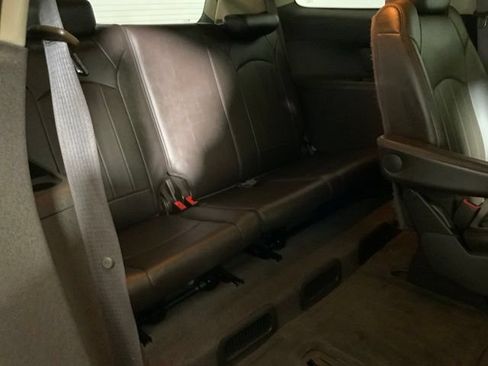 Used 2014 Buick Enclave Leather FWD image 29