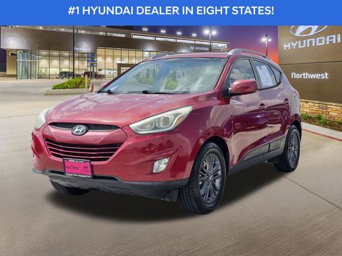Used 2015 Hyundai Tucson SE image 2
