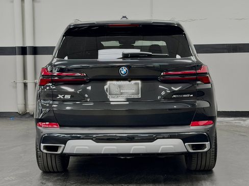 Used 2026 BMW X5 xDrive50e AWD/4WD image 11