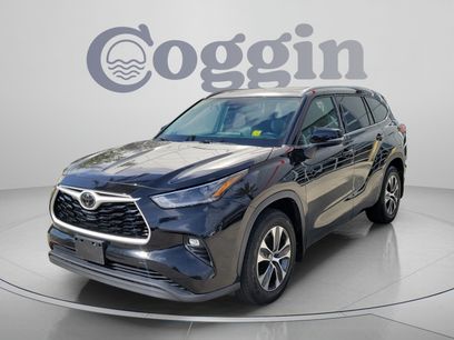 Used 2021 Toyota Highlander XLE